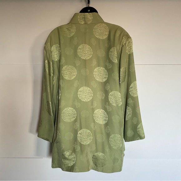 Green Chinese jacket with knotted buttons, functional pockets.OS - Picture 3 of 6
